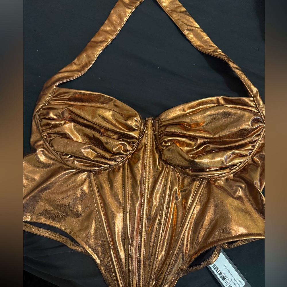 Bronze Crop Top✨